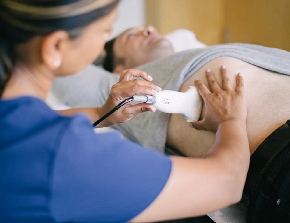 Velacur device used for fatty liver disease detection during non-invasive liver assessment